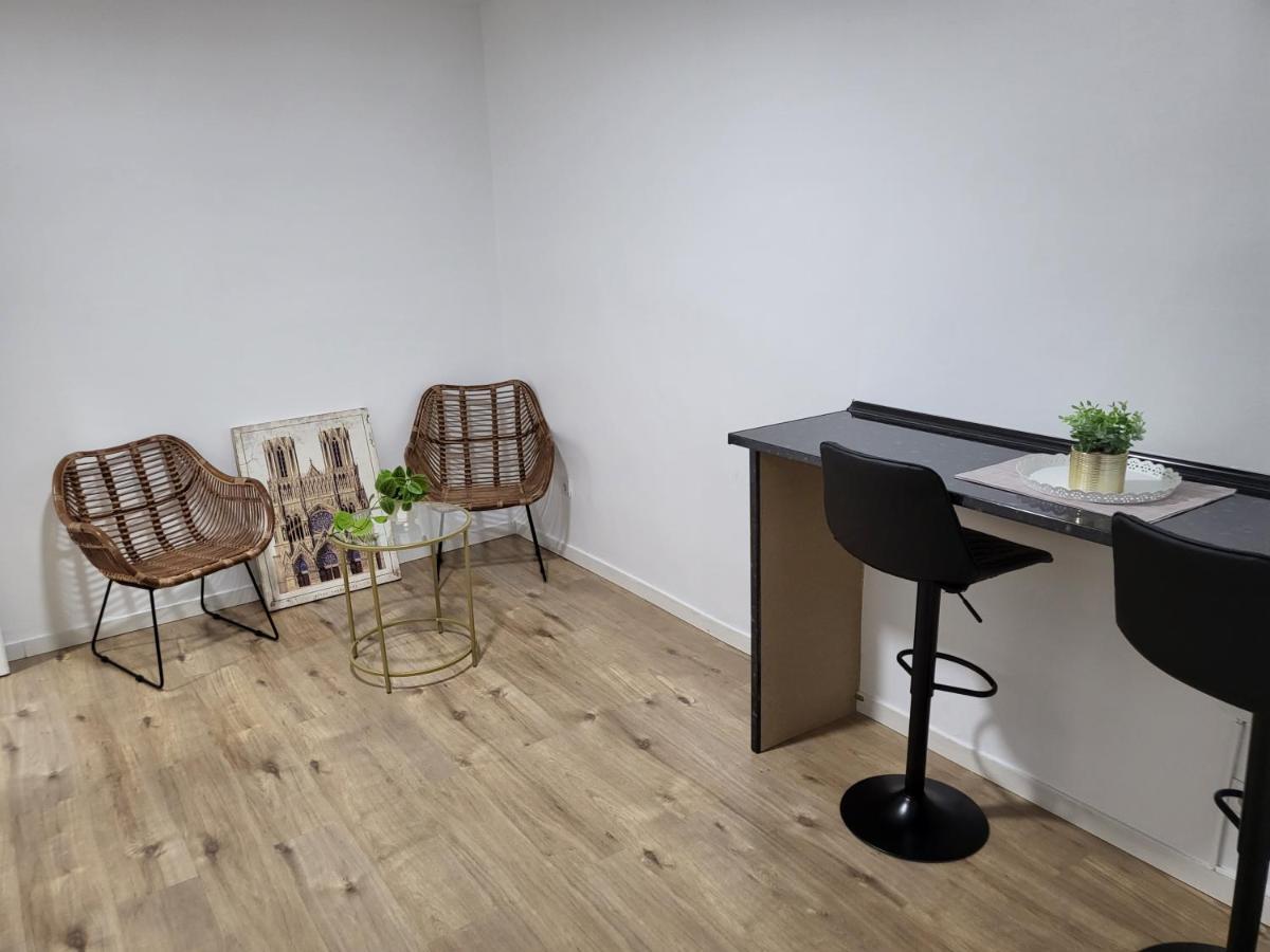 M-A Estudio Fuencarral Apartment Madrid Bagian luar foto